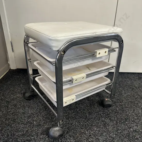 Mobile Hairdressing Stool With Three Drawers