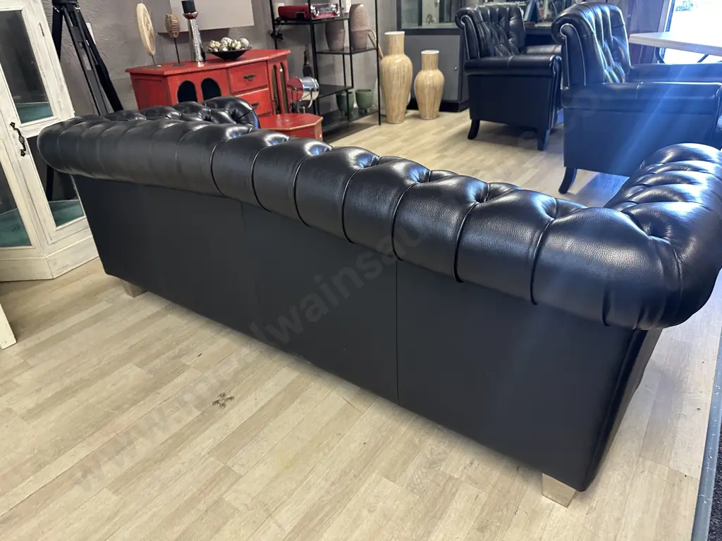 Black Leather Button Back 3 Seater Sofa, Rolled Arm, Curved Back, Metal Detailing. daydreamerzzz Ex Harvey Norman Image 1++