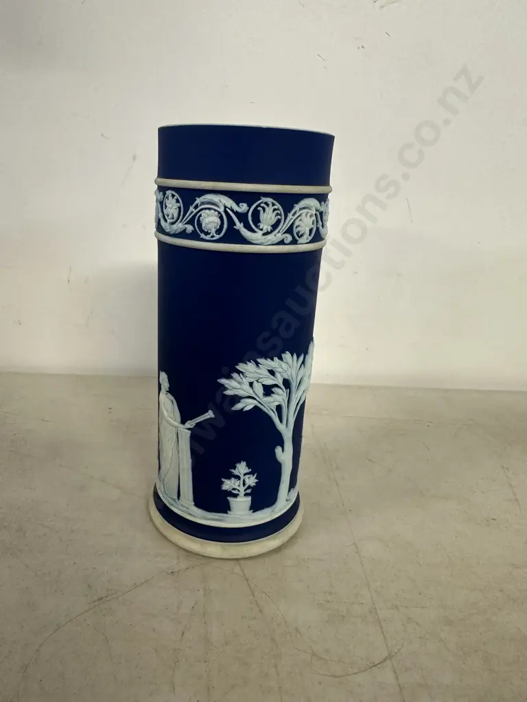 Vintage Wedgwood Cobalt Blue Jasperware Spill Vase H18cm. Image 1++