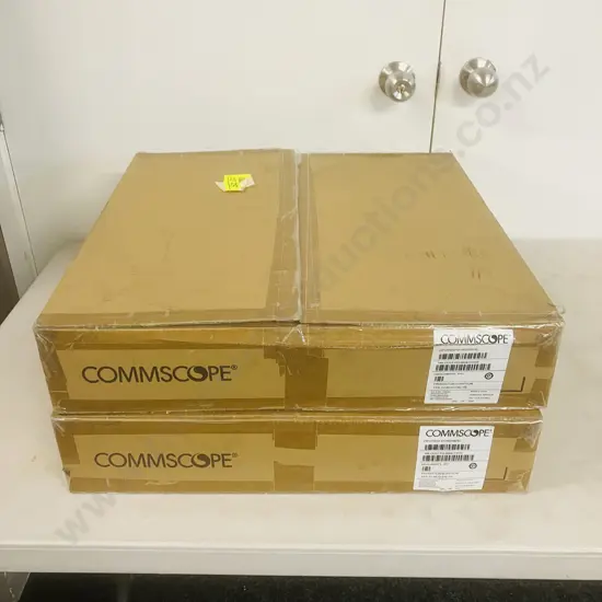 Pair of Commscope EPX 1U Sliding Panels EPX-1U-MOD-ENC-REAR-ENTRY 760259232