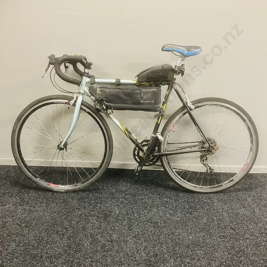 DAWES Ultra Road Bike, Blue Colour With Pump Etc Image 1++