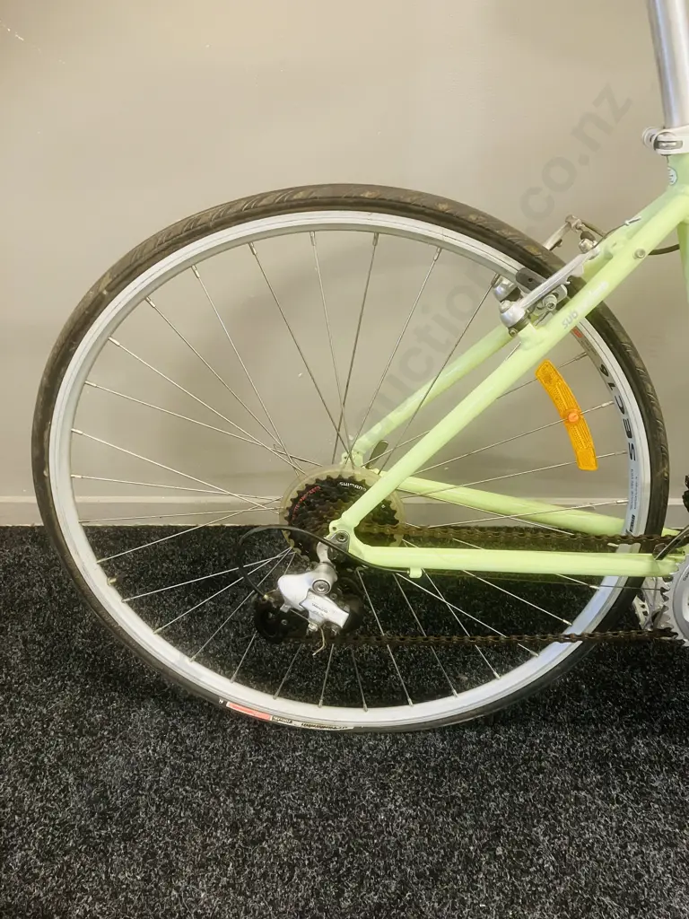 Avanti Sublime.1 Women's Road Bike, M 40.5cm, Green, 24 Speed, Quick Release Wheels With Owners Guide (Very Little Use) Image 1++