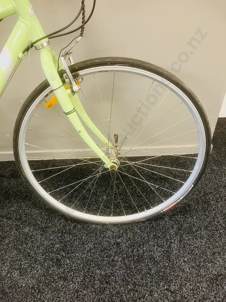 Avanti Sublime.1 Women's Road Bike, M 40.5cm, Green, 24 Speed, Quick Release Wheels With Owners Guide (Very Little Use) Image 1++