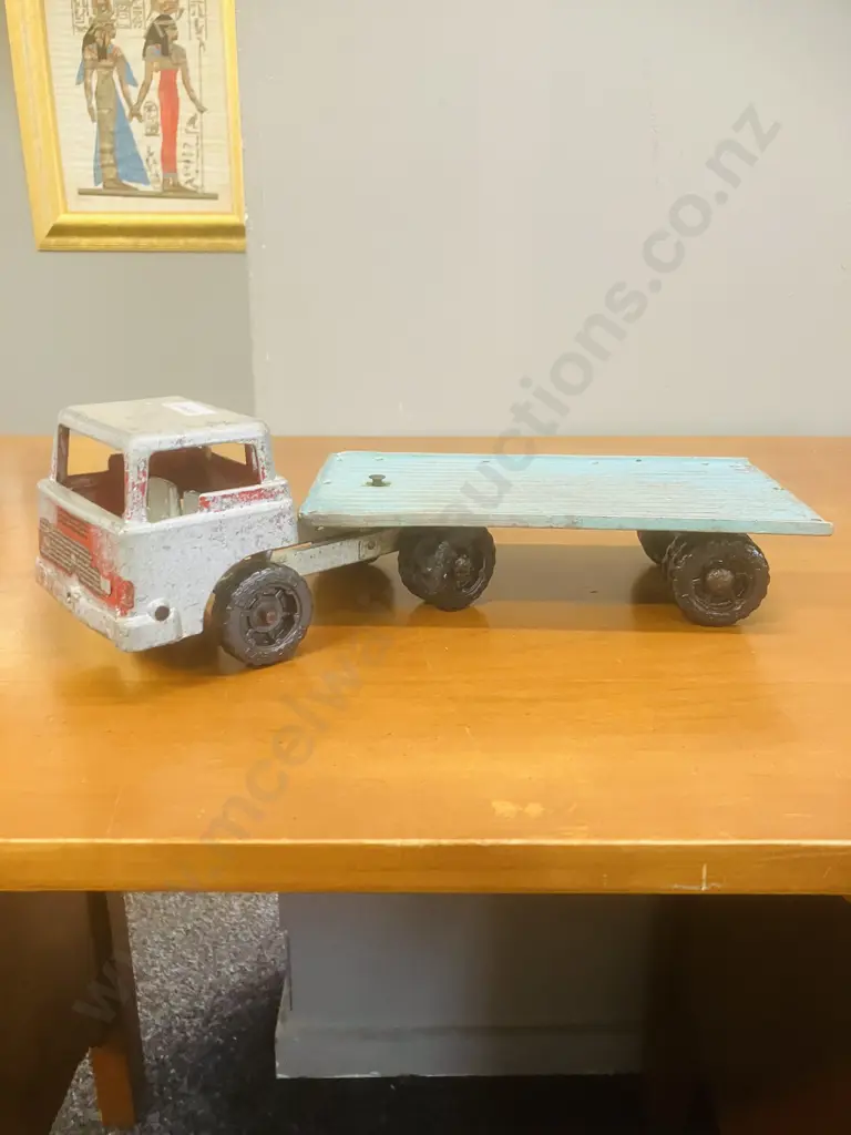Vintage Fun Ho! No.806 Tip Truck Cab & Chassis With Articulated Flatbed - Fun Ho! Wheels L340mm Image 1++