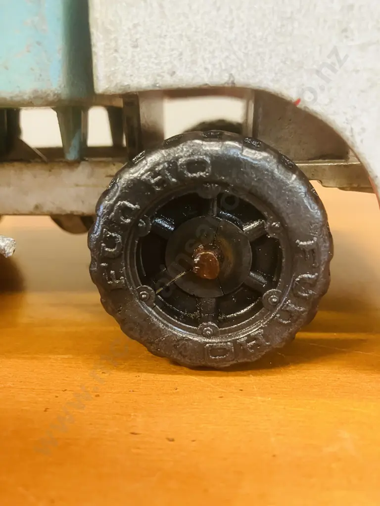 Fun Ho! No.806 Tip Truck L210mm (1980s) Image 1++