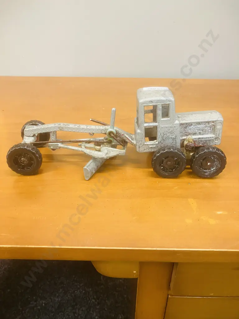 Fun Ho! No.803 Road Grader L273mm (1979-1982) Image 1++