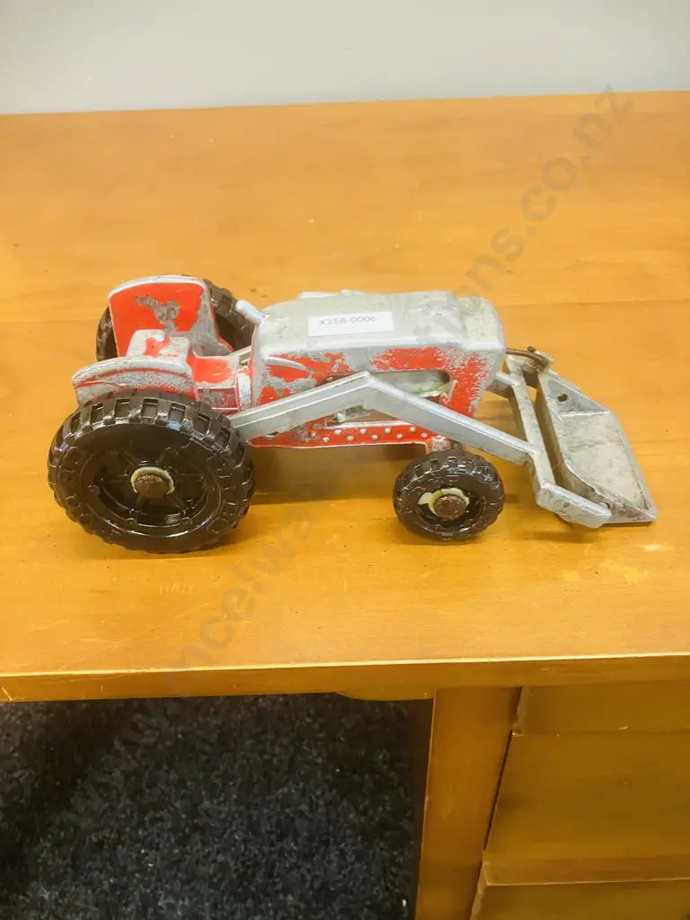 Fun Ho! No.801 Front End Loader Tractor L230mm (1979-1982) Image 1++