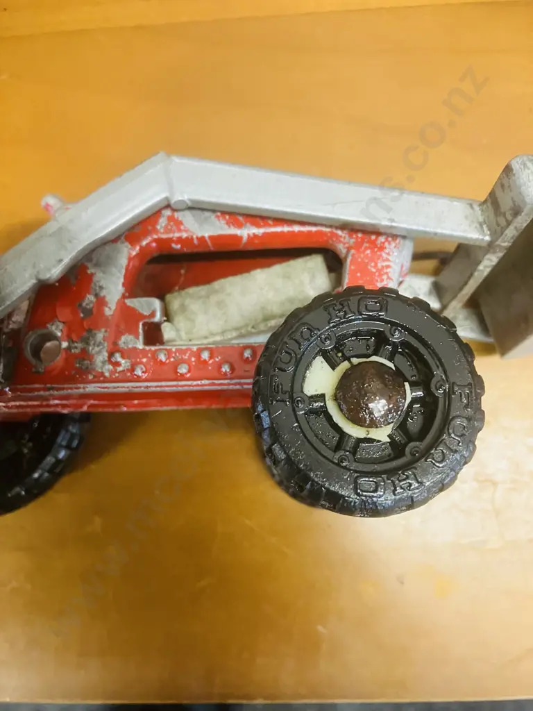 Fun Ho! No.801 Front End Loader Tractor L230mm (1979-1982) Image 1++