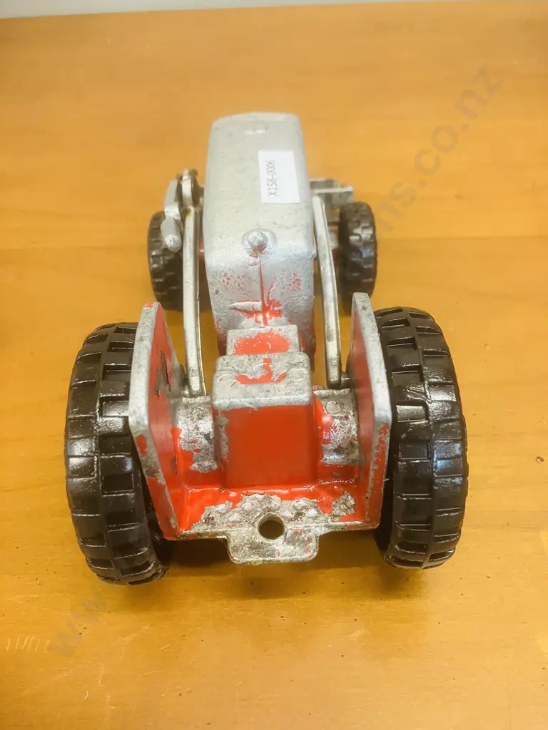 Fun Ho! No.801 Front End Loader Tractor L230mm (1979-1982) Image 1++