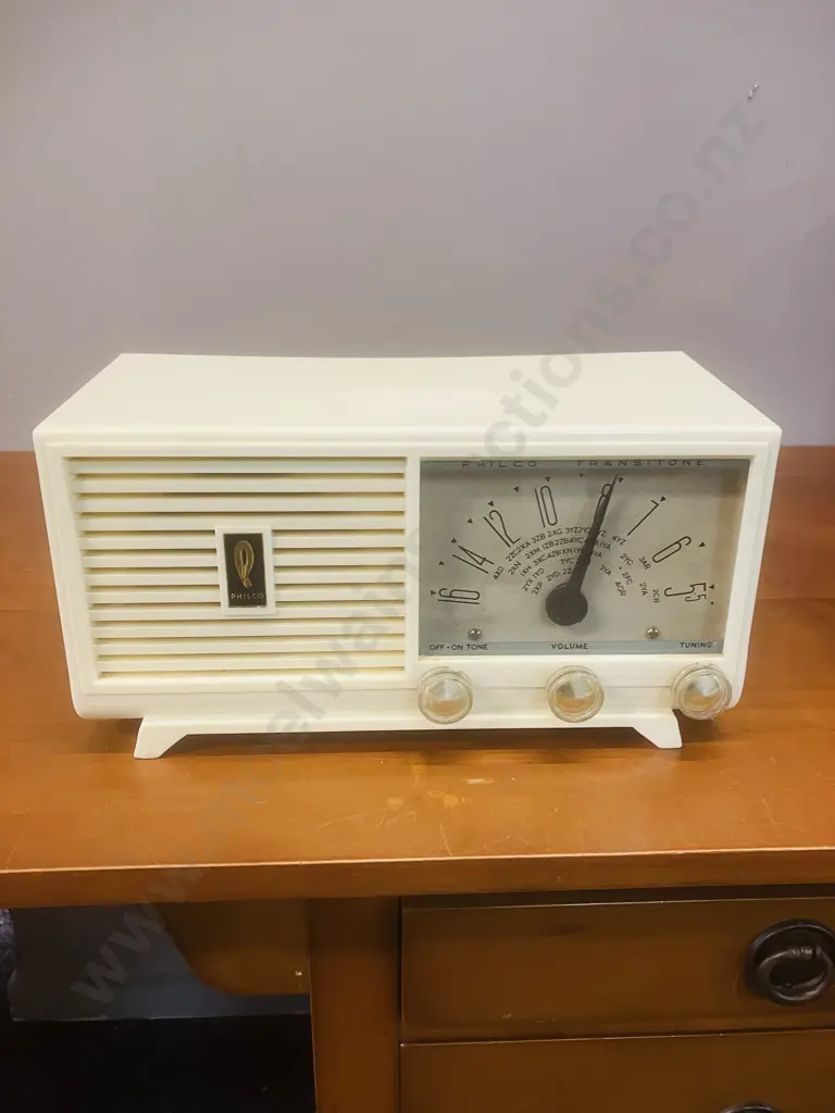 Philco Georgia 5-valve Broadcast Band Mantle Radio (1958) Image 1++