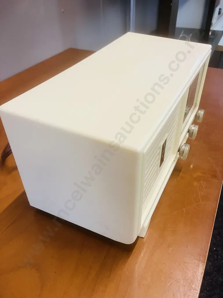 Philco Georgia 5-valve Broadcast Band Mantle Radio (1958) Image 1++