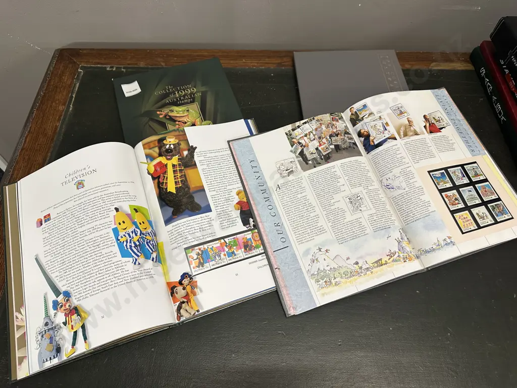 The Collection Of Australian Stamps 1988 & 1999 Image 1++