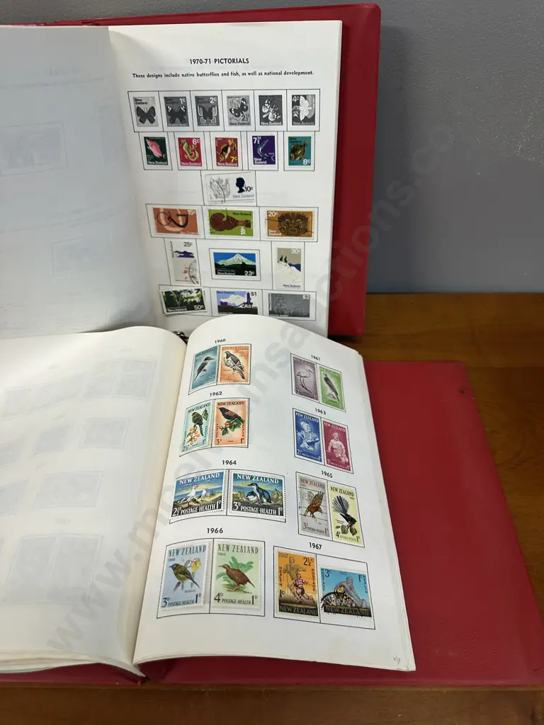 Pair of Tasman Album For New Zealand Stamps - 1873-1938 & 1940-1977. 1882-1969 (Incomplete) Image 1++