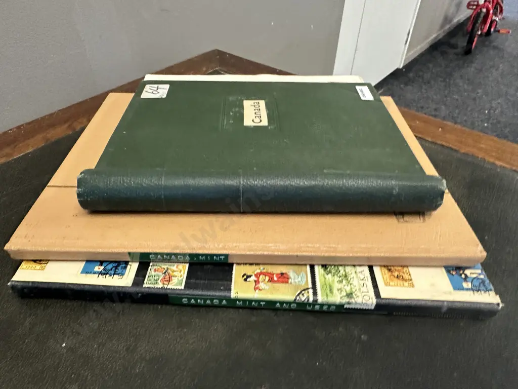 Canadian Stamps In 3 Albums Image 1++