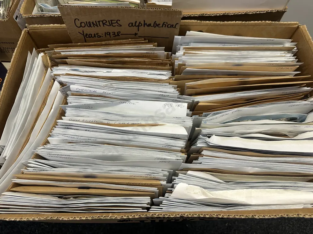 Selection Of Stamps Including Countries Alphabetical 1938 + Image 1++