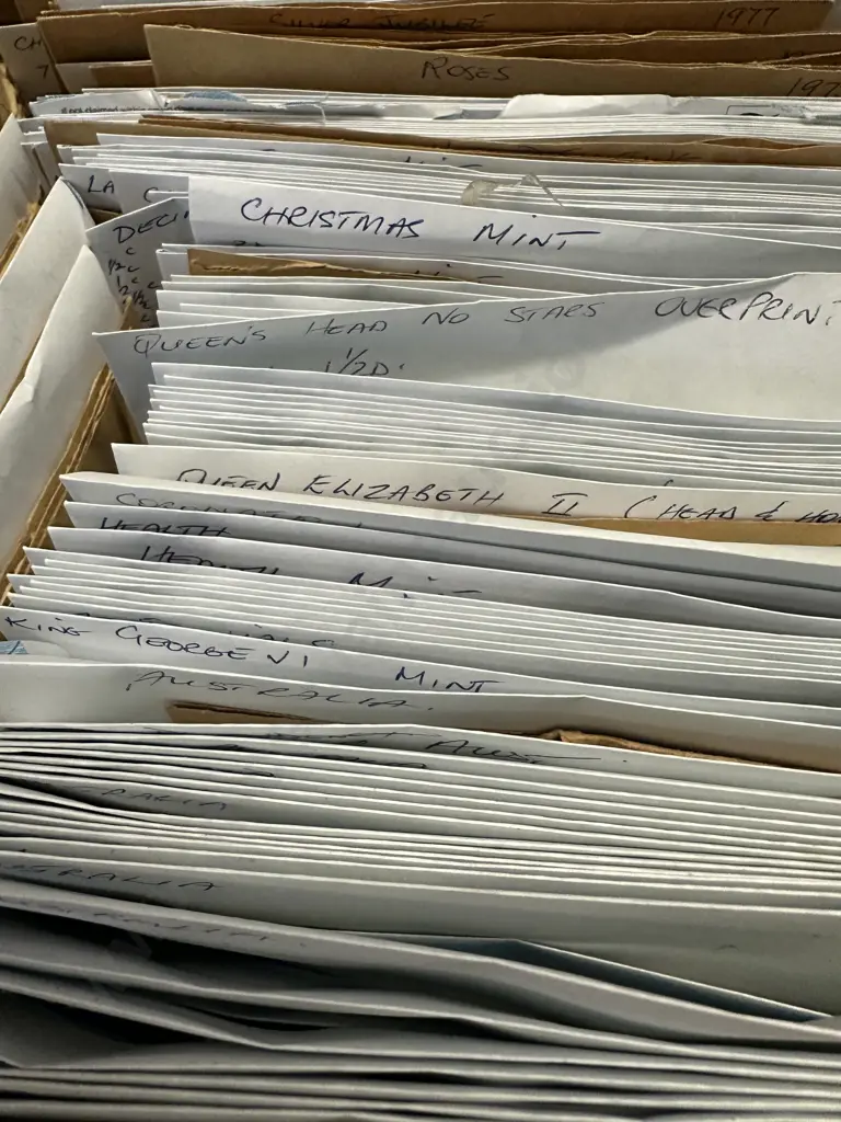 Selection Of Stamps Including Countries Alphabetical 1938 + Image 1++