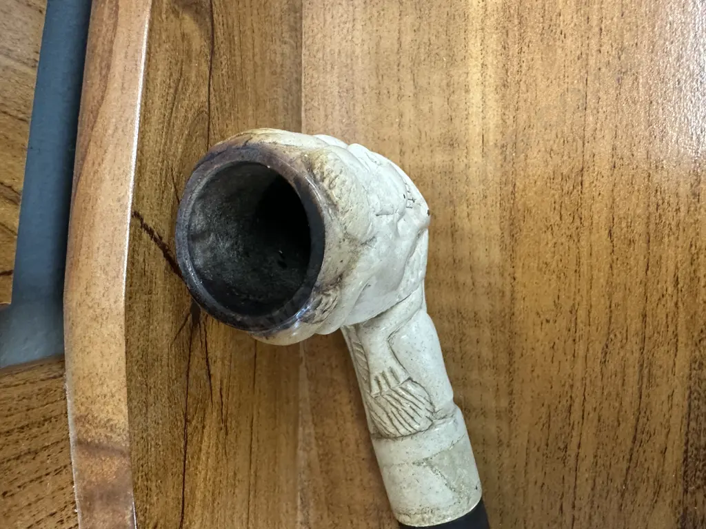 Vintage Hand Carved Tobacco Pipe Figural Detail Image 1++