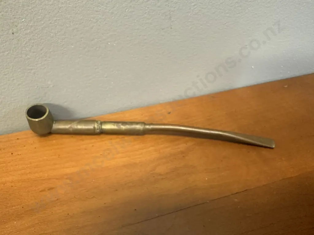 Vintage Brass Pipe With Small Bowl & Long Stem Image 1++