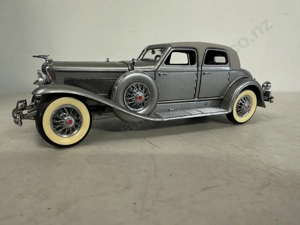 Franklin Mint 1933 Duesenberg SJ 20 Grand Die Cast Model Car Image 1++