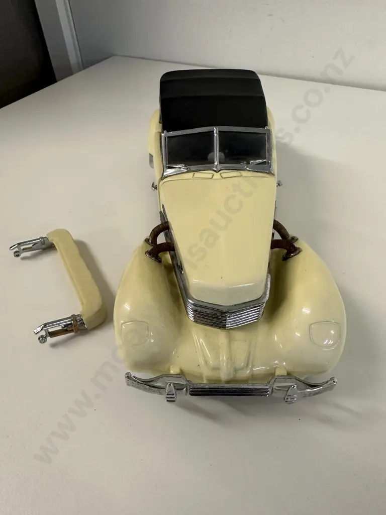 1989 Franklin Mint Precision Models 1937 Cord 812 Phaeton Coupe Die Cast Model Car Image 1++