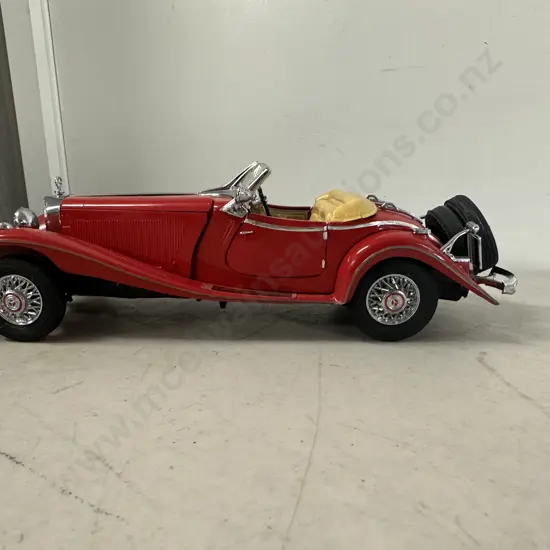 1935 Mercedes-Benz 500K Road Star Model Car