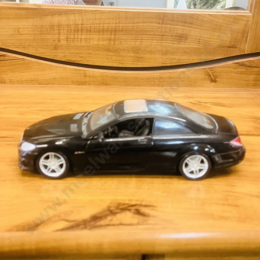Mercedes Benz CL63 AMG Black 1/24 Diecast Model Car by Maisto Image 1++