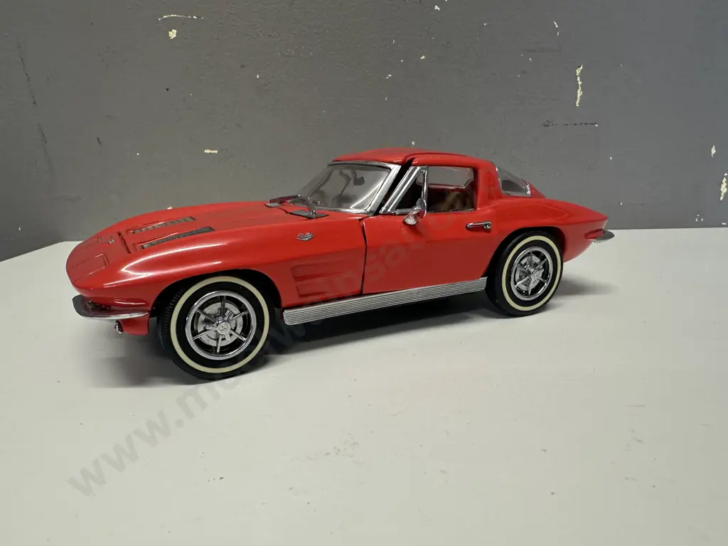 1989 Franklin Mint Precision Models 1963 Cheverolet Corvette Die Cast Model Car Image 1++