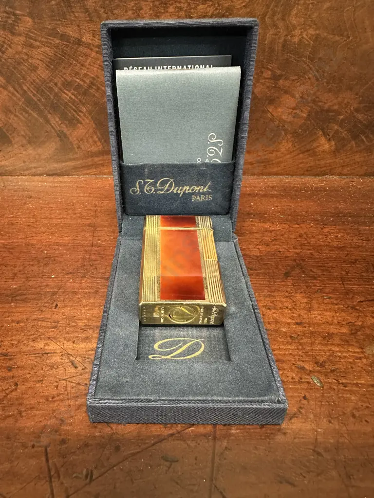 Vintage S.T. Dupont Paris Lighter Gold Plated With Brown Lacquer Finish In Presentation Box With Documentation Image 1++