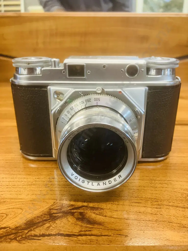 Voigtlander Prominent Cameras With 4 Lenses -  Nokton 1:1.5/50, Ultron 1:2/50, Dynaron 1:4.5/100 & Skoparon 1:3.5/35 Image 1++
