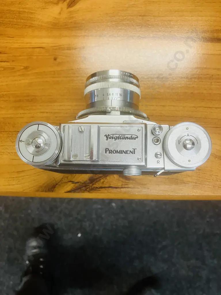 Voigtlander Prominent Cameras With 4 Lenses -  Nokton 1:1.5/50, Ultron 1:2/50, Dynaron 1:4.5/100 & Skoparon 1:3.5/35 Image 1++
