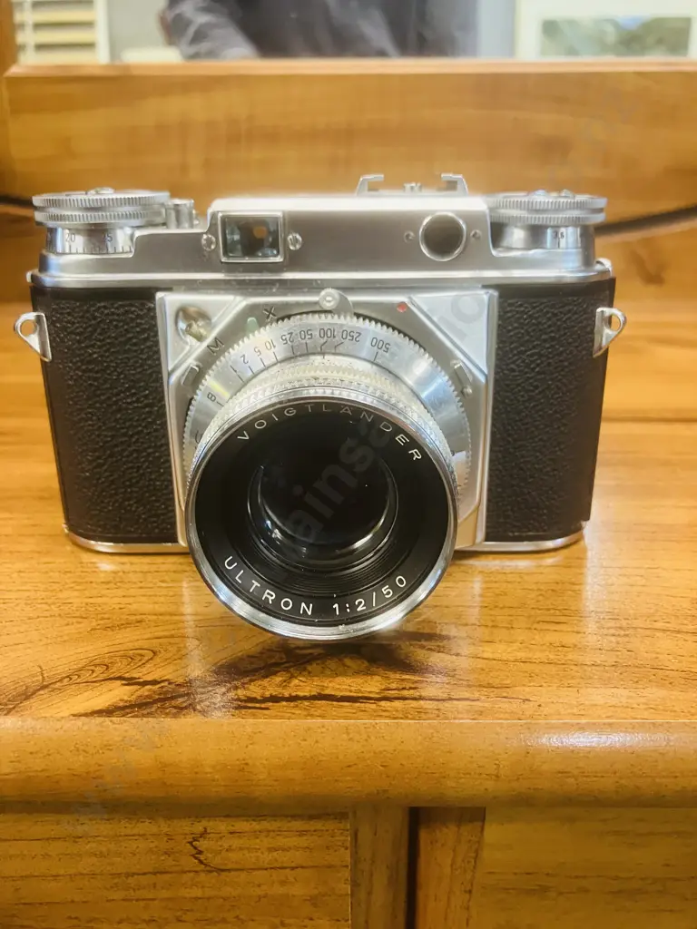 Voigtlander Prominent Cameras With 4 Lenses -  Nokton 1:1.5/50, Ultron 1:2/50, Dynaron 1:4.5/100 & Skoparon 1:3.5/35 Image 1++