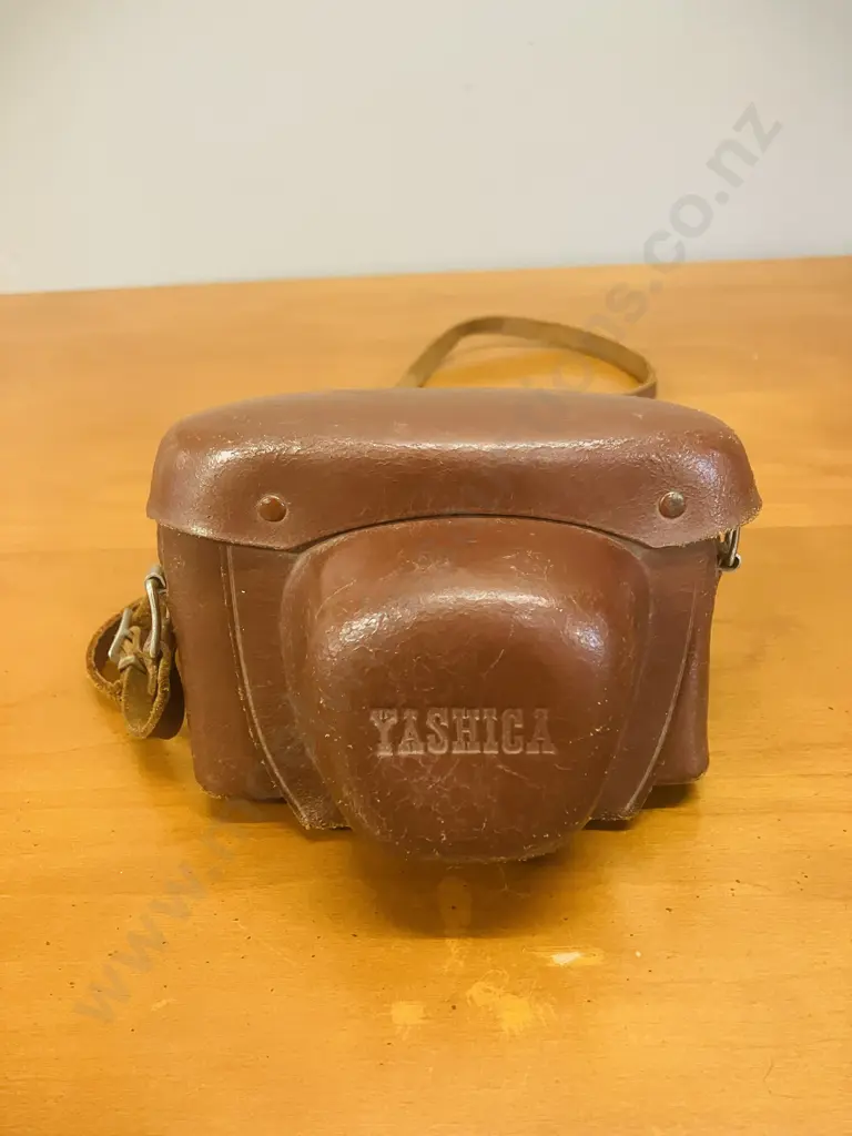 Vintage Yashica J 35mm Rangefinder Camera Yashinon 4.5cm f2.8 Lens, Leather Case - Japan Image 1++