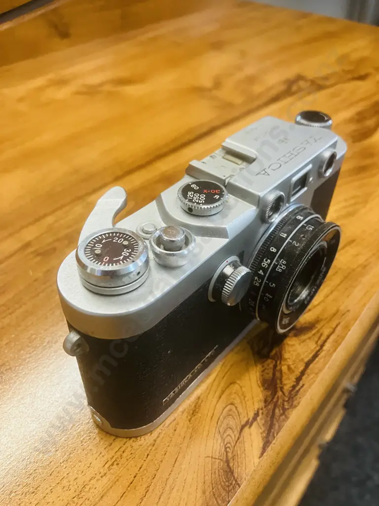 Yashica YE 35mm Rangefinder Camera Japan 1959 #393094 With Soviet Macro INDUSTAR-69 Leica Screw Mount Lens Image 1++