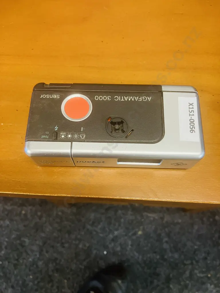 Agfamatic 3000 Pocket Film Camera 35mm Image 1++