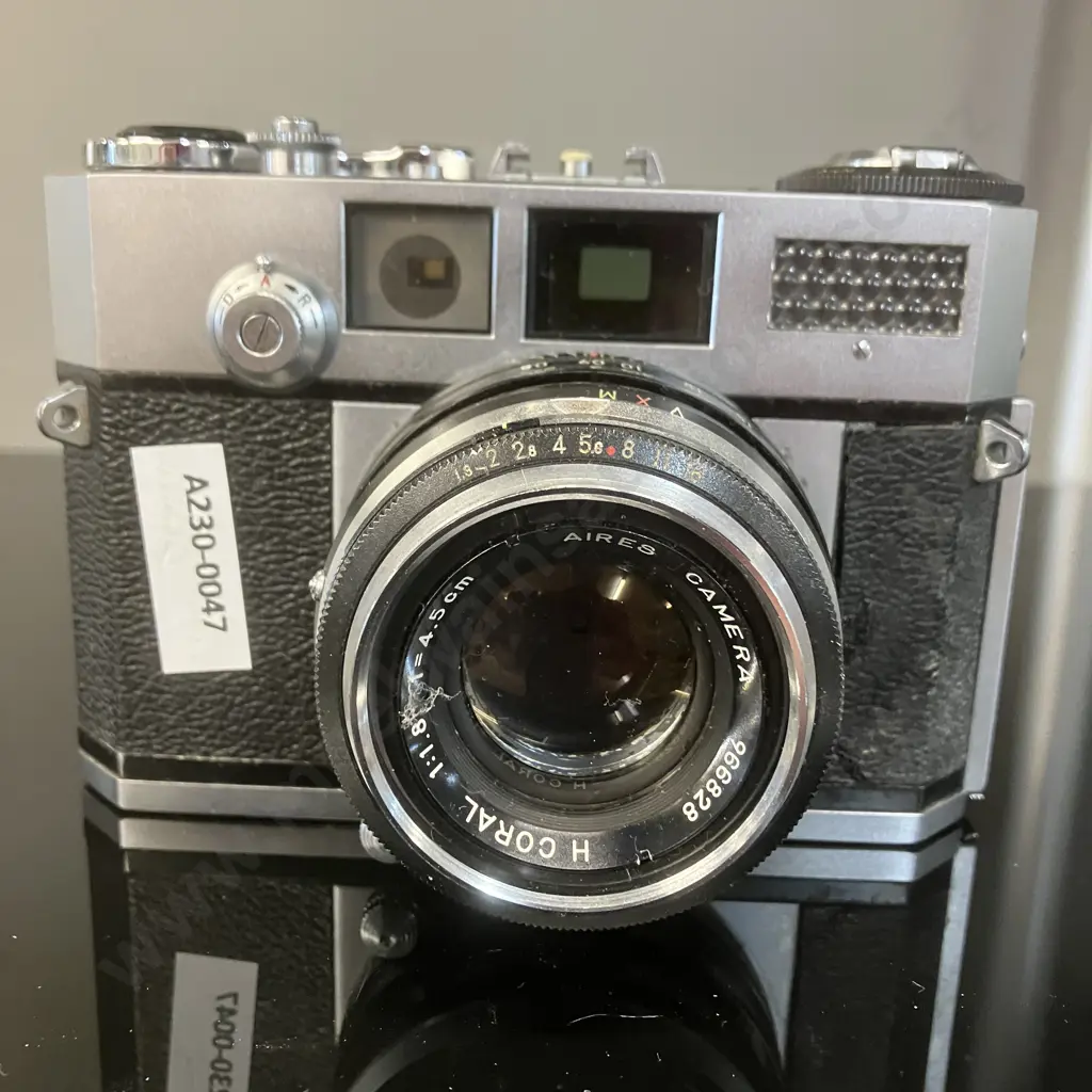 Aires 35 IIIS Rangefinder 35mm Film Camera (#2621772) With a Aires H Coral 45mm f/1.8 Lens (#966828) - Japan 1950s Image 1++