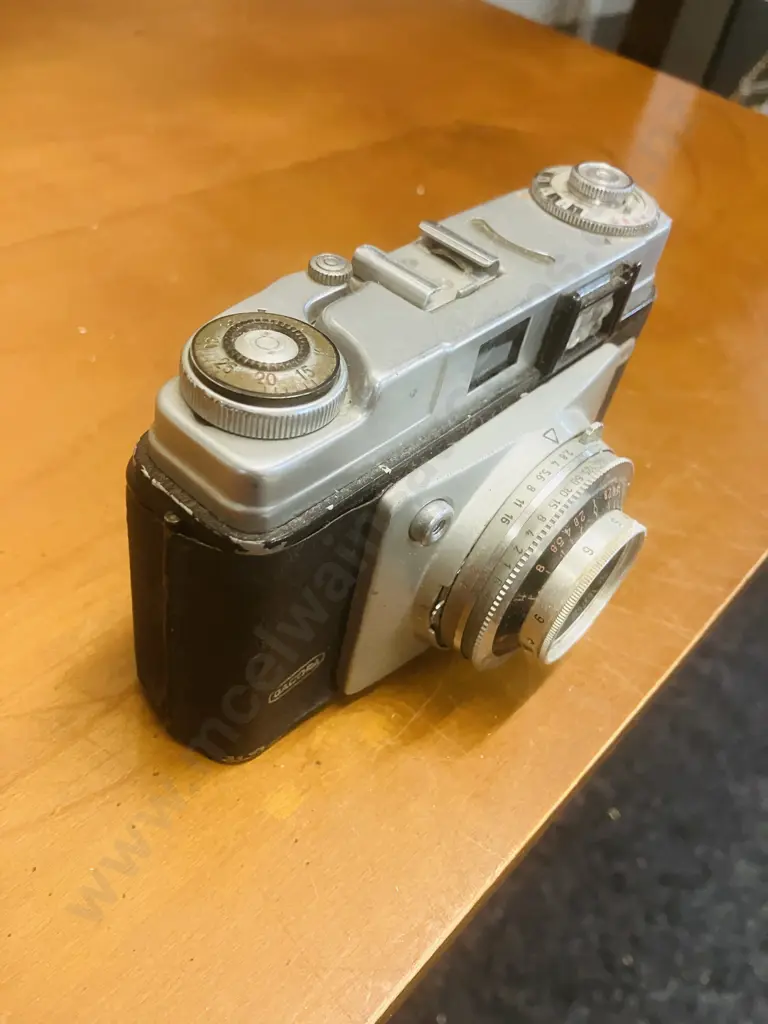 Dacora Super Dignette 35mm Viewfinder Camera With Steinheil Cassar 45mm f/2.8 In Prontor-SVS Lens - 1956 Germany Image 1++