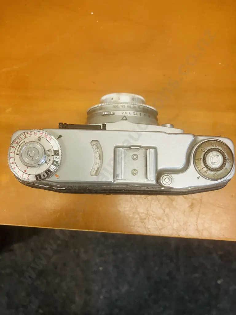 Dacora Super Dignette 35mm Viewfinder Camera With Steinheil Cassar 45mm f/2.8 In Prontor-SVS Lens - 1956 Germany Image 1++