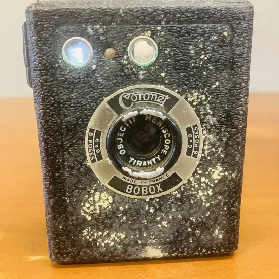 Vintage Coronet Tiranty BoBox 6x9 Camera. 1940 - 1944 Made in France.