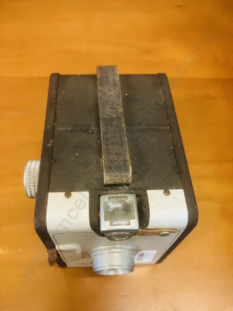 Rare Vintage Fototecnica Eaglet for Hanimex Box Camera c1950s. Made in Italy. Image 1++