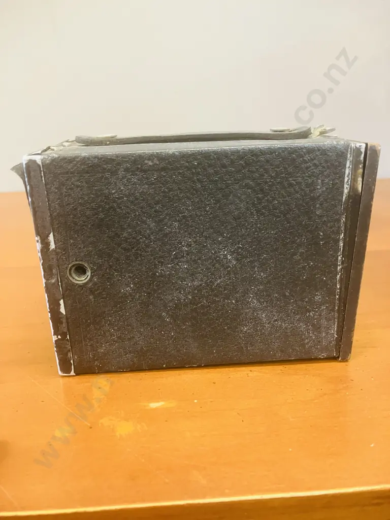 Antique Kodak No. 2 Brownie Box Camera Model F 1920s Canadian Kodak Co Image 1++