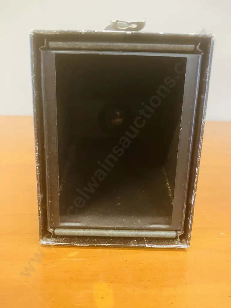 Antique Kodak No. 2 Brownie Box Camera Model F 1920s Canadian Kodak Co Image 1++