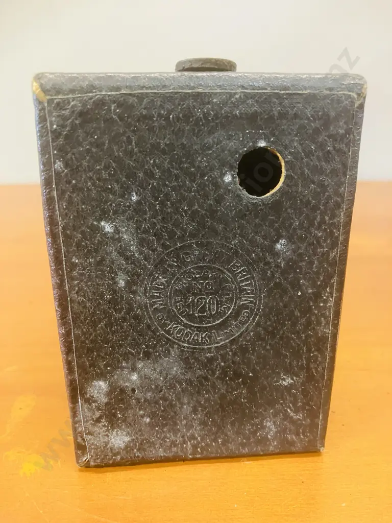 Antique Kodak No. 2 Hawk-Eye Model C 120 Film Box Camera Image 1++
