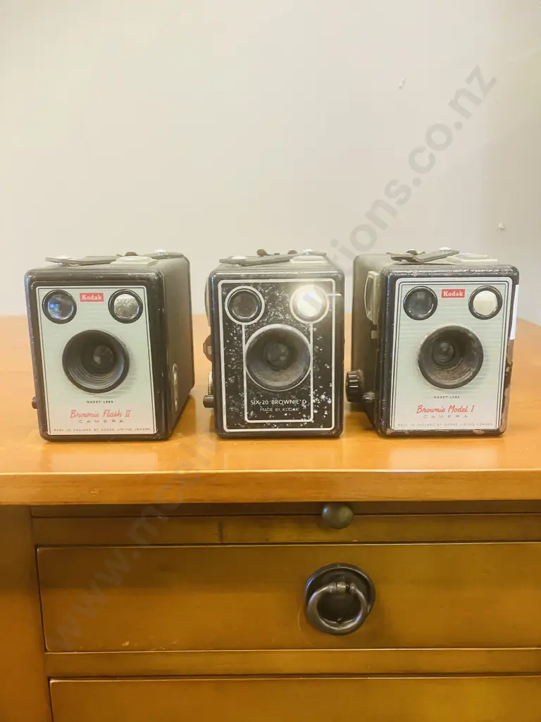 Kodak Brownie Model I Box Camera - c.1957-1960,  1950s Six-20 Model D & 1960s Brownie Flash II Image 1++