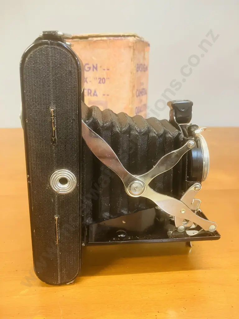 1936 Ensign Selfix "20" Camera f7.7 105 mm Ensar, Model S/1 With Original Box. #J16798 Image 1++