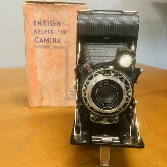 1936 Ensign Selfix "20" Camera f7.7 105 mm Ensar, Model S/1 With Original Box. #J16798