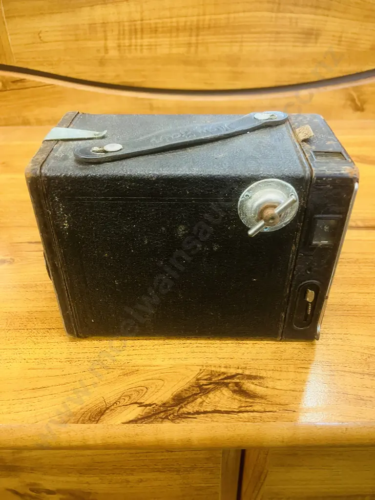 Vintage 1930s Houghton Butcher (England) May Fair Box Camera -120 Film Image 1++