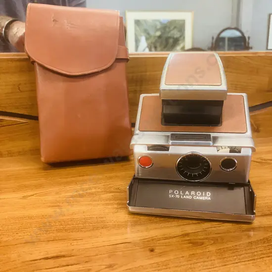 Vintage 1970’s Polaroid SX-70 Land Camera With Leather Case