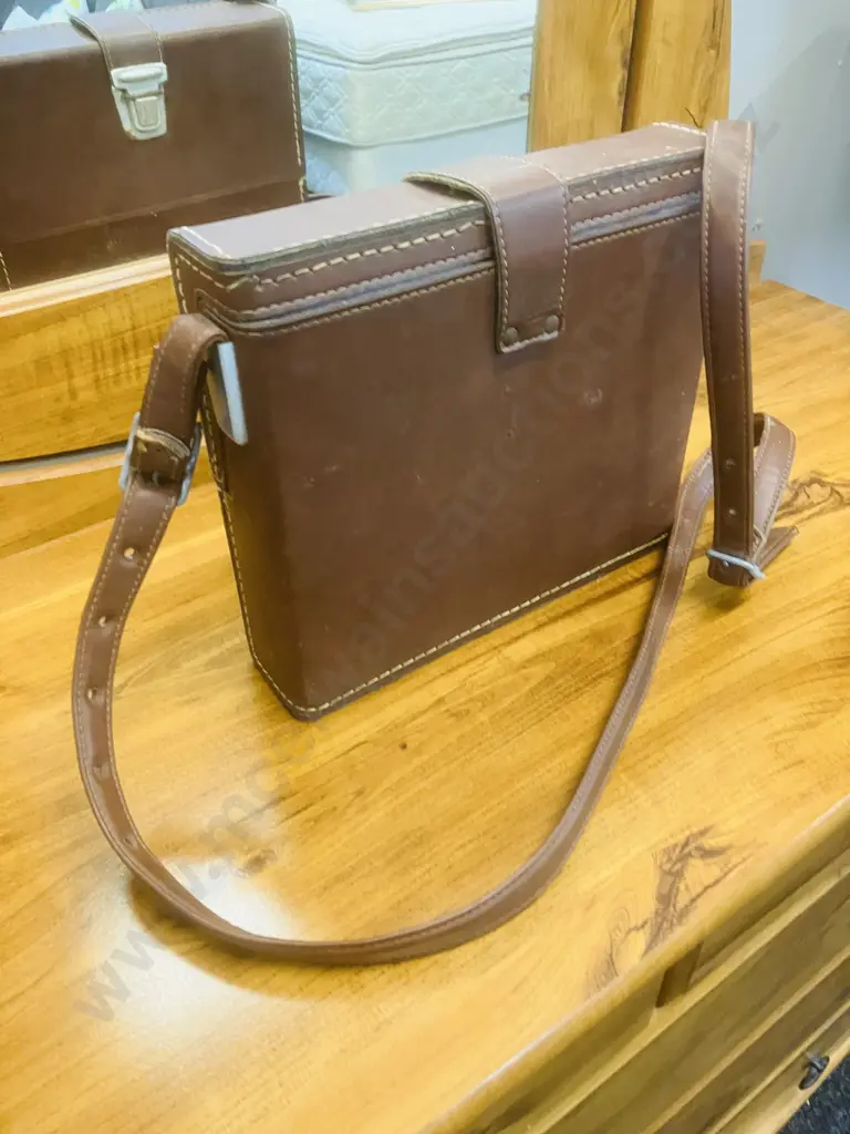 Vintage 1970’s Polaroid SX-70 Land Camera With Leather Case, Flash Bars, Tripod Mount Etc Image 1++