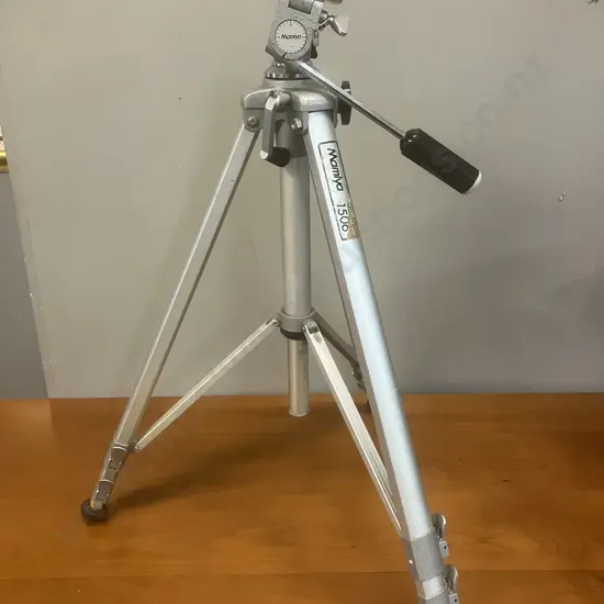 Mamiya 1506 Tripod
