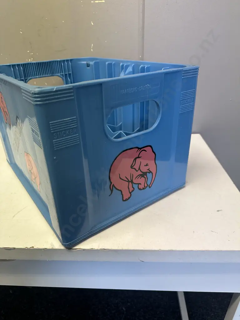Vintage Mancave Delirium Belgian Plastic Empty Crate  Image 1++